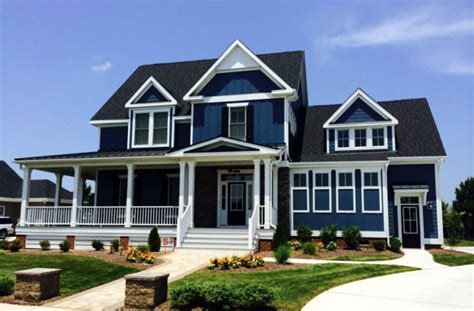 Discover Why Navy Blue Houses with White Shutters are Taking Over ...