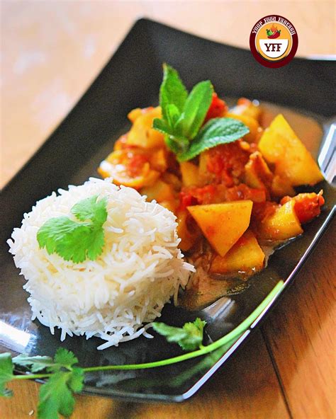 Aloo Parval Sabzi - Pointed Gourd Curry - Your Food Fantasy