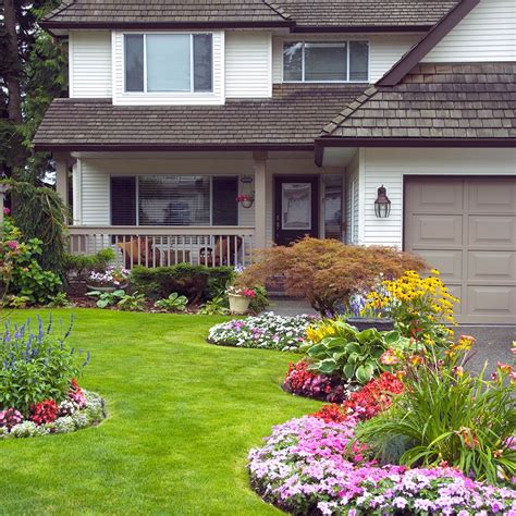 No Grass in Your Front Yard? Here Are 10 Beautiful Ideas to Replace ...