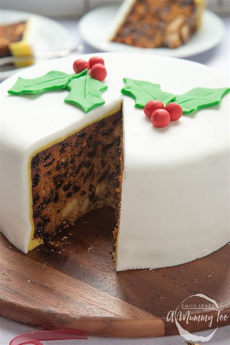 Easy Christmas cake - A Mummy Too