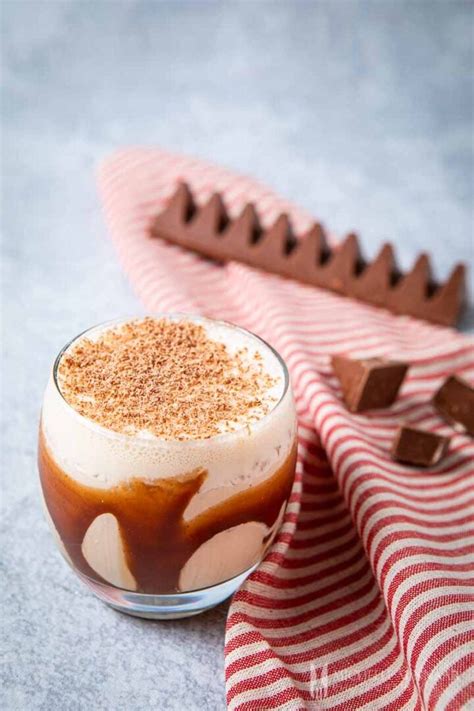 Toblerone Cocktail - Make This Festive Toblerone Cocktail Drink From ...