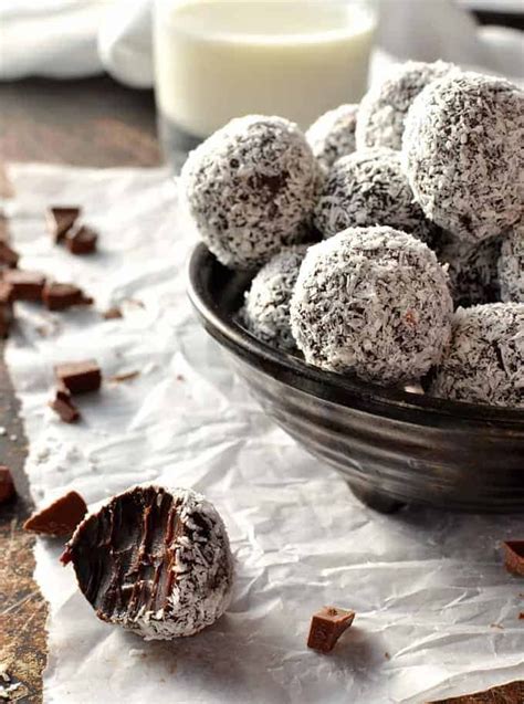 Easy Chocolate Truffles | RecipeTin Eats