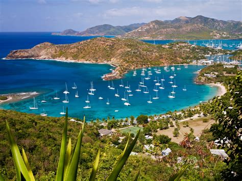 Caribbean Island Finder: The Best for Sailing - Photos - Condé Nast ...