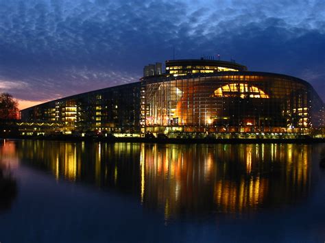 The Timeless Structure of the EU Parliament in Strasbourg