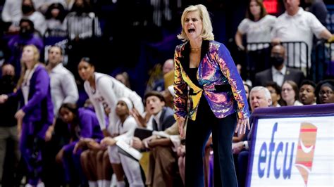 Mulkey Fashion | See the wild outfit LSU Head Coach Kim Mulkey wore ...