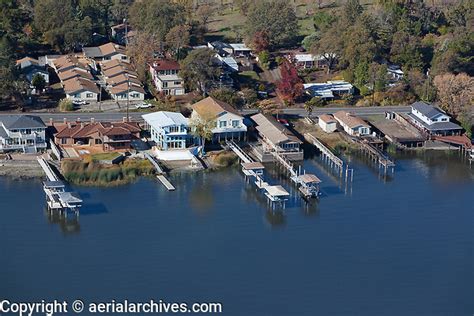 aerial photograph of Lakeshore Drive waterfront properties, Lakeport ...