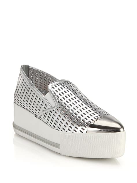 Miu miu Metal Cap Toe Leather Platform Sneakers in Metallic | Lyst