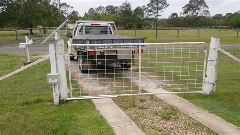 Solar Single Swing Gate Opener Kit Installed - Solar Powered Electric Gates