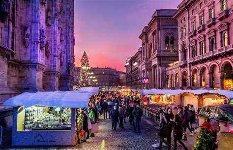 Best italian christmas markets | itinari | Christmas market, Italian ...