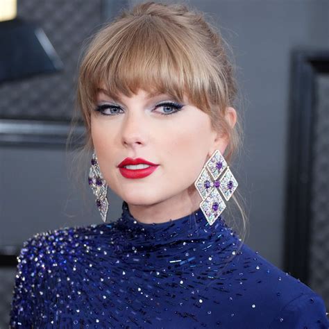 Taylor Swift's Sequin Etro Dress at 2023 Grammys Afterparty | POPSUGAR ...