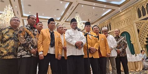 Partai Hanura Deklarasi Dukung Ganjar Pranowo Capres 2024 - Rakyat NTT