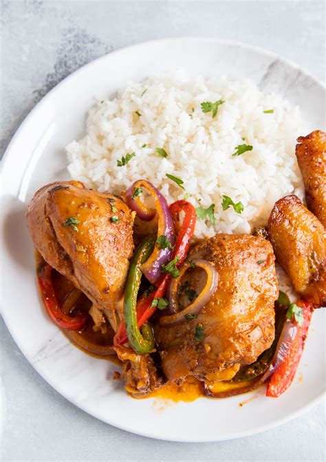 Dominican Braised Chicken (Pollo Guisado) | My Dominican Kitchen