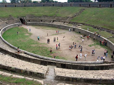 Amphitheater of Pompeii Historical Facts and Pictures | The History Hub