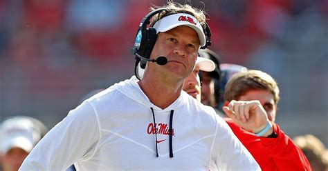 Lane Kiffin preparing for Kentucky star RB's return