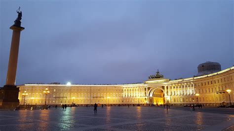 Top 4 Things to Do in Palace Square Saint Petersburg