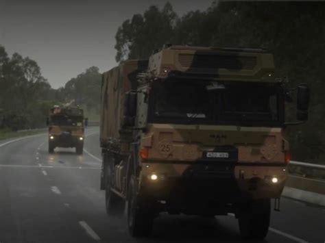 Australian Army runs autonomous highway truck convoy - Australian ...