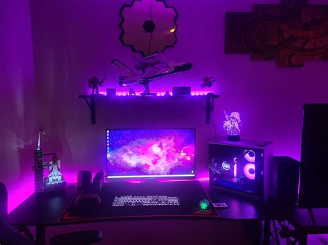 Added some LED strips to finish the set up, what do you guys think? : r ...