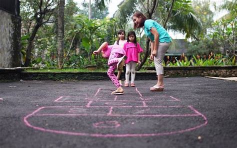 Sederhana dan Mudah Dilakukan, 8 Permainan Tradisional Ini Sangat Baik ...