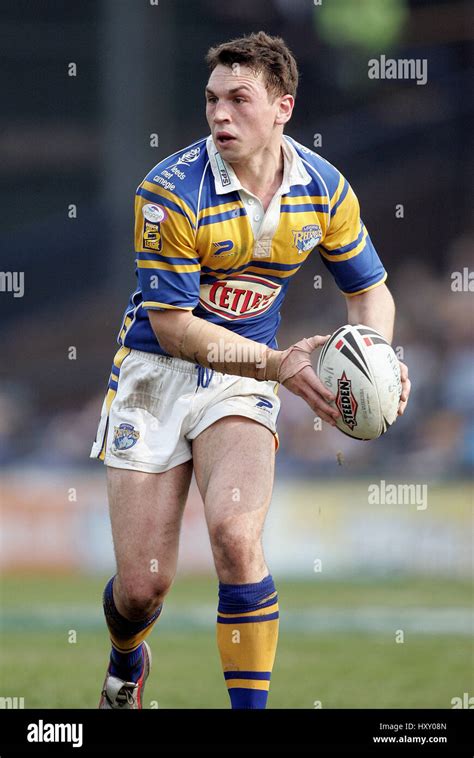 KEVIN SINFIELD LEEDS RHINOS RLFC 02 April 2005 Stock Photo - Alamy