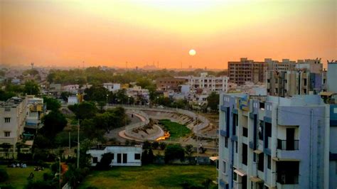 Living in Ahmedabad, Gujarat: Tips for Moving and Visiting 2024