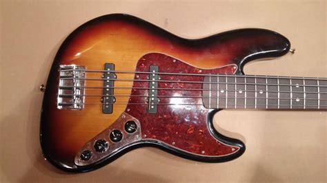 SOLD - Deluxe Fender Jazz Bass V String | TalkBass.com