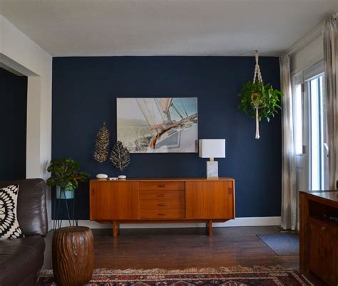 30+ Living Room Blue Accent Wall - DECOOMO