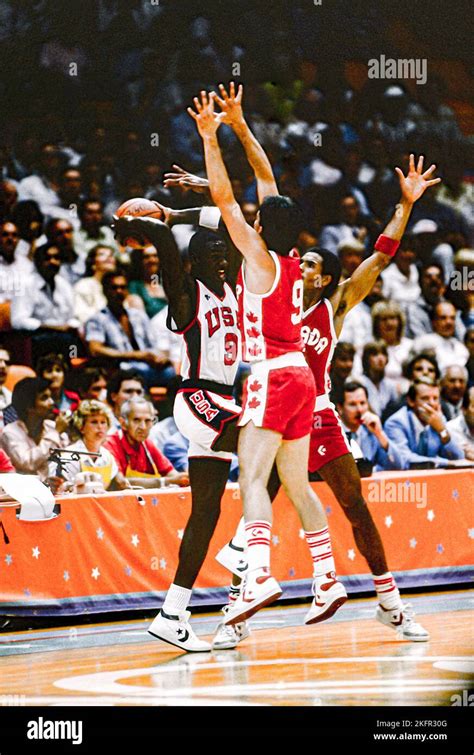 Michael jordan 1984 olympics hi-res stock photography and images - Alamy