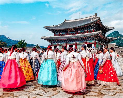 Gyeongbokgung palace Seoul South Korea | We did it our way