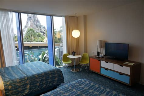 PHOTOS, VIDEO: Tour a Volcano Bay View Room at Cabana Bay Beach Resort ...