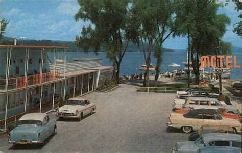 Lake Front Motel Cooperstown, NY Postcard