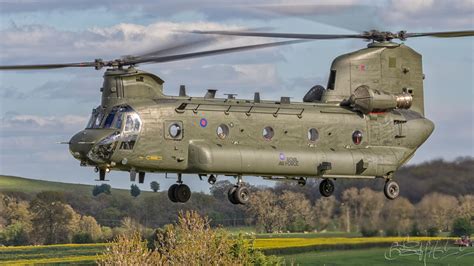 https://flic.kr/p/V9g23E | Royal Air Force Boeing-Vertol CH-47 HC.4 ...