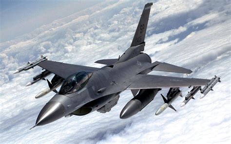 Comparison of F-16 Fighting Falcon VS F-35 Lightning II - Crew Daily