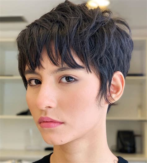 50 Pixie Haircuts with Bangs for Short Hair Inspiration - Hair Adviser