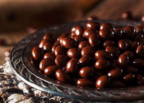 11 Best Chocolate Covered Espresso Beans (Chocoholics Guide) • Respect ...