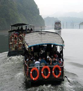 Boating in Thekkady - Periyar Tourism