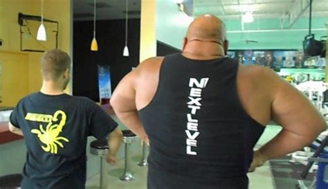 350lb bodybuilder an absolute unit. : r/AbsoluteUnits