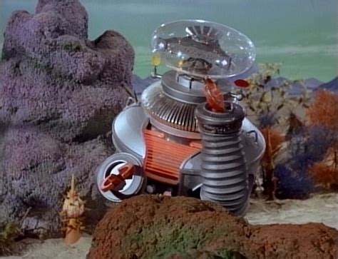 Lost in Space Episode 42: Wreck of the Robot | Midnite Reviews