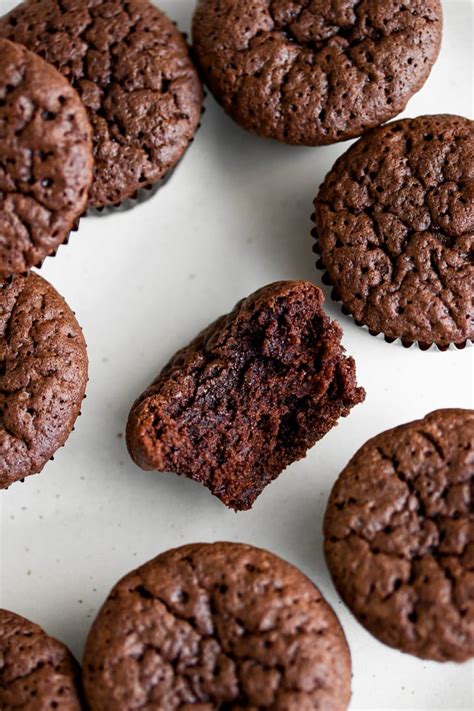 The Most Amazing Fudgy Brownie Bites - Pretty. Simple. Sweet.