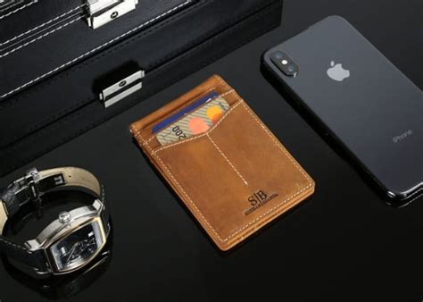 Slim RFID Blocking Wallet - Geeky Gadgets