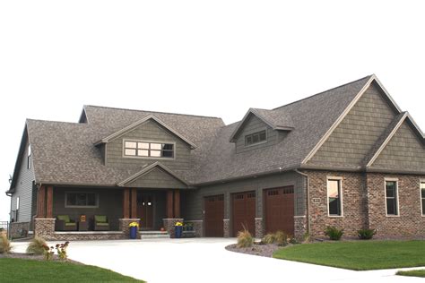 Weathered Wood Roofs – Carlson Exteriors Inc.