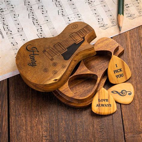 Customized Wooden Guitar Picks