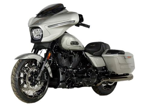 2024 Harley-Davidson CVO Street Glide 121 front quarter - BNM