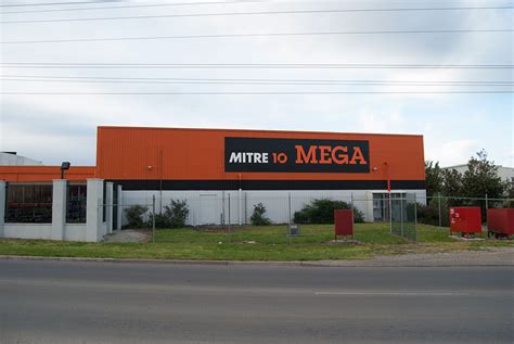 Mitre 10 – Bald Hill Road Pakenham – TCC Commercial Builders & CO PTY LTD