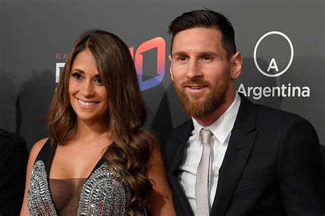 Who is Lionel Messi’s wife Antonella Roccuzzo and how long have they ...