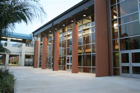 Calvary Chapel Fort Lauderdale by HH Architects - Architizer