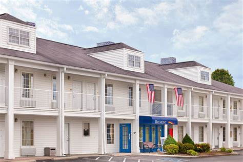 Baymont by Wyndham Tullahoma | Tullahoma, TN Hotels