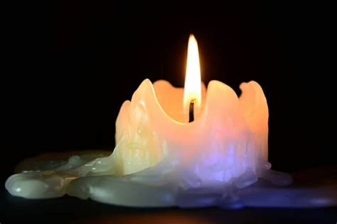 What Temperature Does Candle Wax Melt At? Find Out Here!