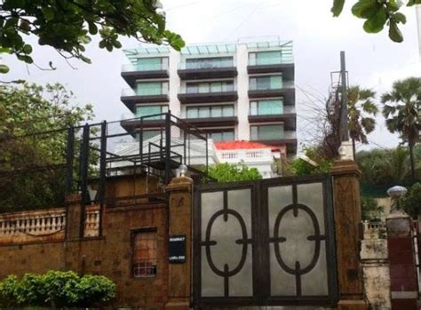 Latest glimpses of Shah Rukh Khan's home 'Mannat'