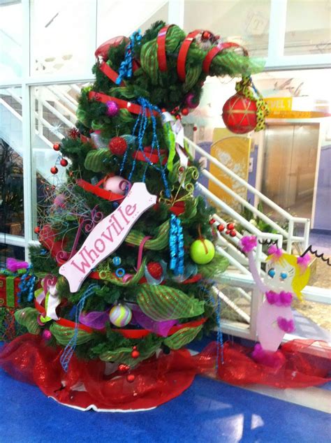 Whoville Christmas tree More Whoville Christmas Decorations, Grinch ...