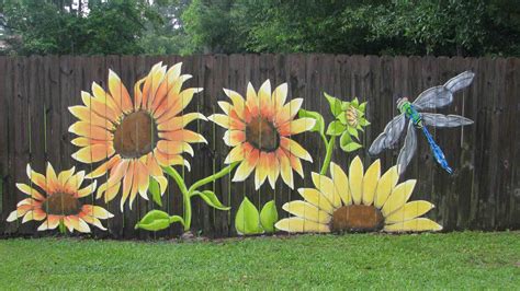 Creative Fence Painting Ideas - IDEASQC